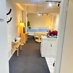 Lonsdale Street Perfect Studio Retreat