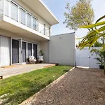 Elwood Star- Beachside Retreat
