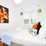 Cozy 1-Bedroom Retreat In St Kilda