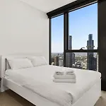 Panoramic View Two Bedrooms At Collins House