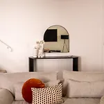 Stylish 3-Bedroom In The Heart Of South Yarra