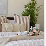 Chic 2Br Apt Near To Melbourne Central City Views
