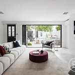 Architectural Oasis Luxury Retreat Glen Iris