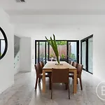 Architectural Oasis Luxury Retreat Glen Iris