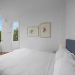 Chic 1-Bed Apartment In The Heart Of Melbourne