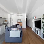 Heart Of Windsor Apartments By Ready Set Host
