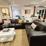 Cbd Boutique 2Br With Terrace