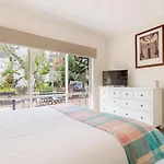 Whistling Pines - Bayside Family Stay With Granny Flat