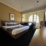 Greensborough Motel