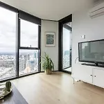 1Br Central Cbd High Rise Unit!