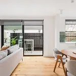 Docker Street Apartments By Urban Rest