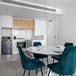 2010 Southbank Top Spot Crown Casino - 2 Bedroom Apartment
