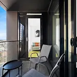 Gorgeous 2Bed 2Bath Apartment Near Crown