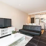 C2Cbd Melbourne Apartment