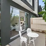 Espresso Apartments - Style In The Heart Of Caulfield