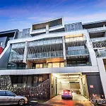 Espresso Apartments - Penthouse With Bay Views