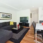 Espresso Apartments - Broadway In Elwood On The Canal