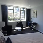 Privatestudio In Quay West Building