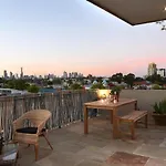 Saint George - The Townhouse