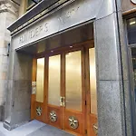 Flinders Lane Superior Studio Apartment