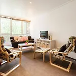 Naomi, 2Bdr South Melbourne Apartment