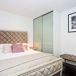 Penthouse At Graffiti Laneways & Top Restaurants