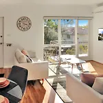 Glen Iris, Quiet Boutique 2 Bedroom Netflix, Wifi, Parking, Free Wine