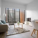 Elegant Stylish Living@Mooneeponds Wifi/Parking