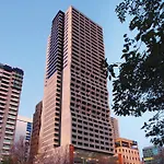 Oaks Melbourne on William Suites