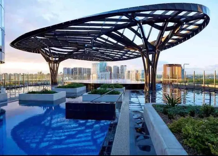 Stunning 2B Southbank Home With Balcony