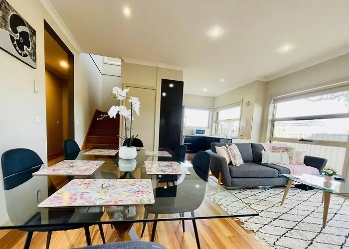 Tranquil Retreat Near To Airport