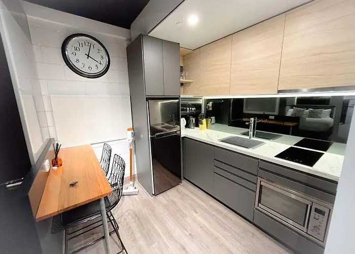 Flinders Street 205 - Studio