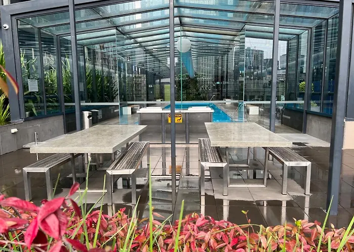 Elegant Three Bedrooms Apartment With Free Parking In Southbank Near Crown