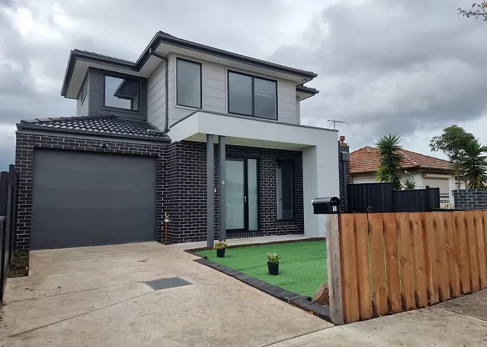 Rosie Townhouse - Modern And Comfortable Home
