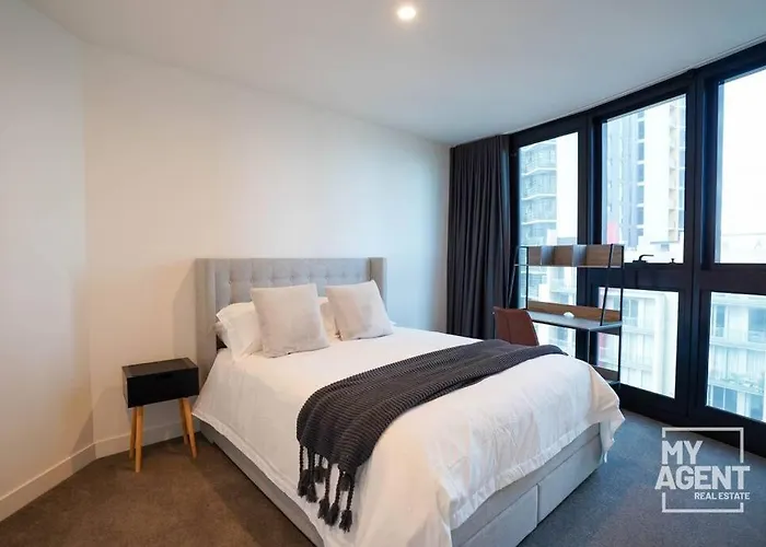 Discover Melbourne Charm On Clarendon