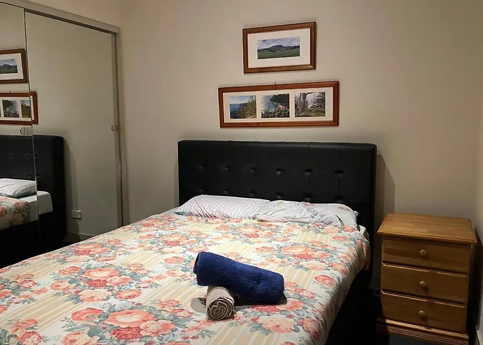 Spacious, Central 2 Qb Melbourne Cbd Apt Near Flinders Stn, Town Hall