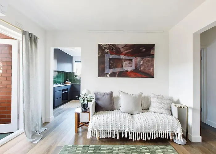 Sage Haven - Laidback St Kilda Beach Living