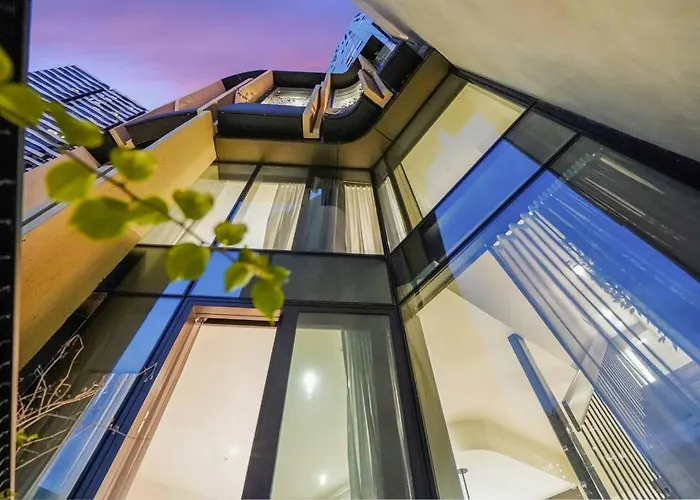 Delicated Loft In Central 2Bed 2.5Bath 2Carpark