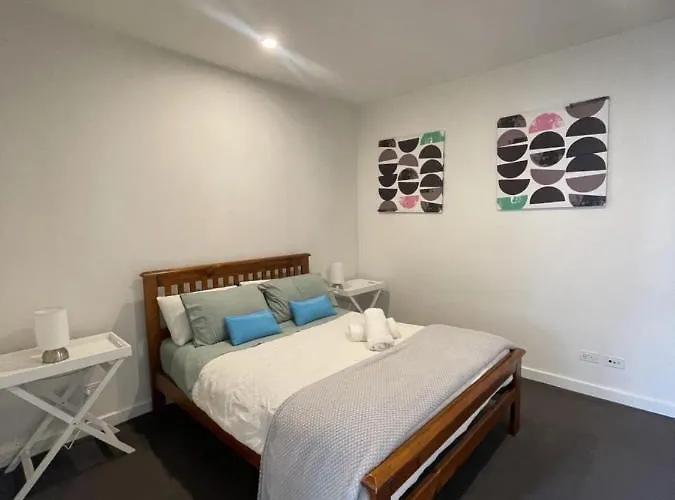 Modern 1Bd Apt W Free Parking In Central Brunswick