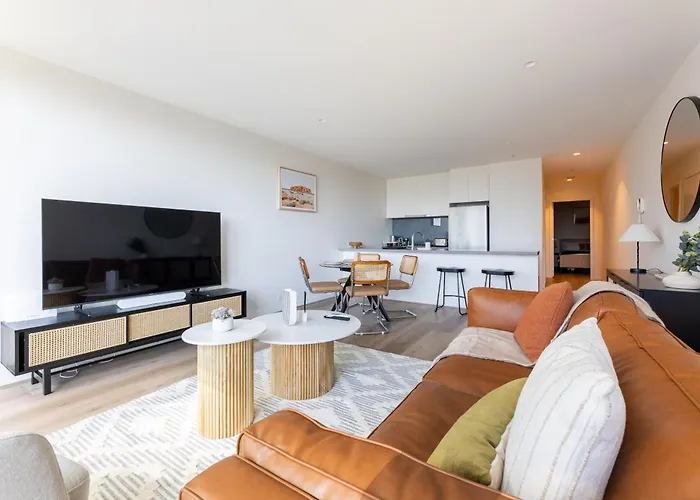 High-Rise Platinum Tower Residence