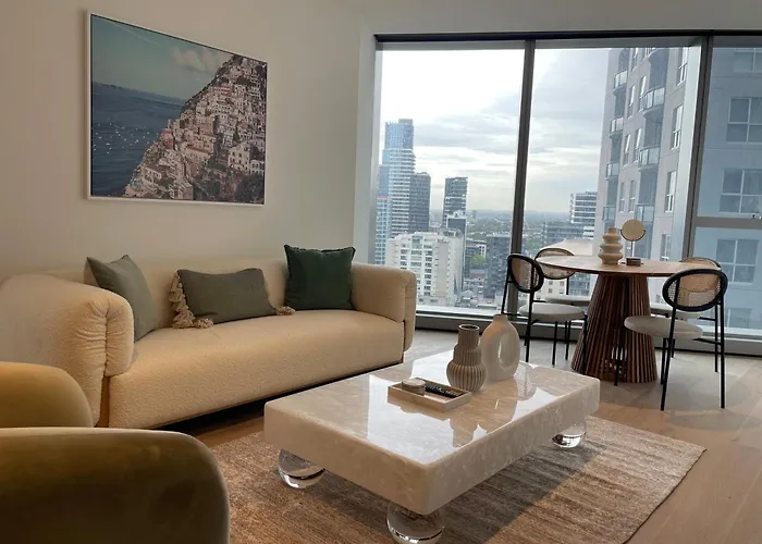Serenity Stayz - 3 Bedroom Apartment In Melbourne Cbd