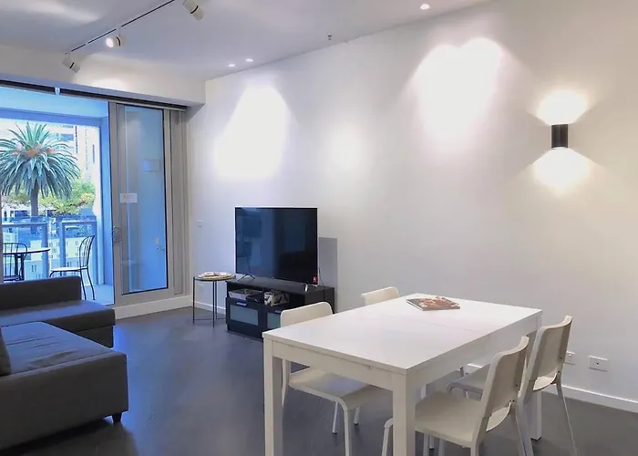 Pride Fawkner Apartments