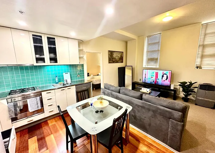 Spacious 2B2B With Car Park Near Chinatown And Melbourne Central