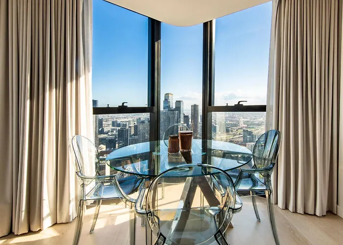 Stunning 2-Bed Apartment W Top-Notch Facilities
