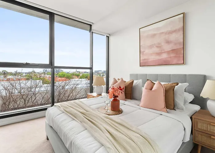 A Cozy 2Br Home Next To The Yarra River