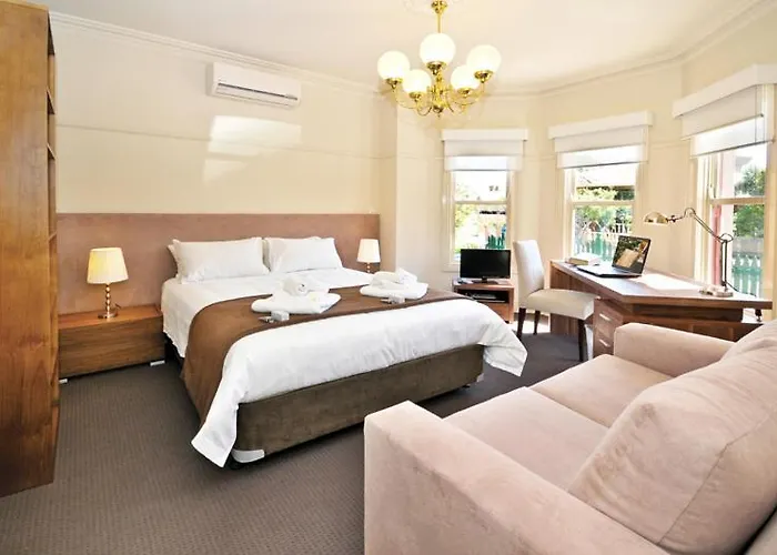 4C- Executive Rooms In Premium Shared Accommodation