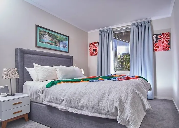1Br Eco Apartment With Tennis Court And Carpark