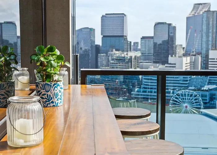 Breathtaking Southbank Apartment