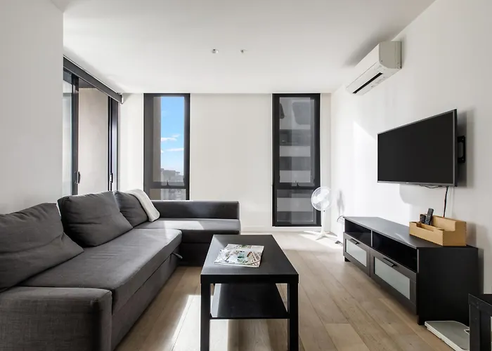Modern Nomads Urban Gem On Empire 2Br Walk To Melbourne Central With Parking