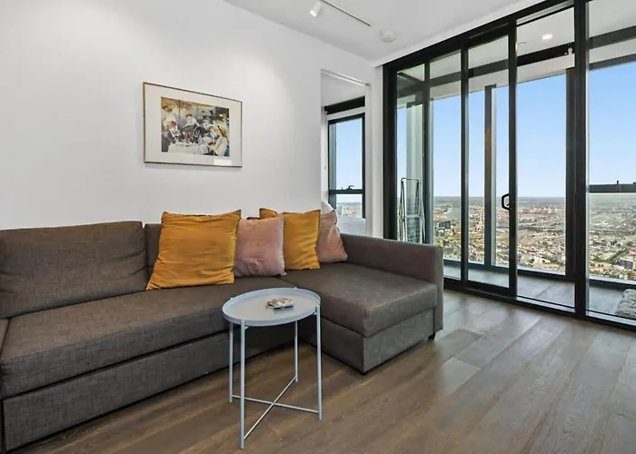 City Views - 2Br Gem Near Queen Vic